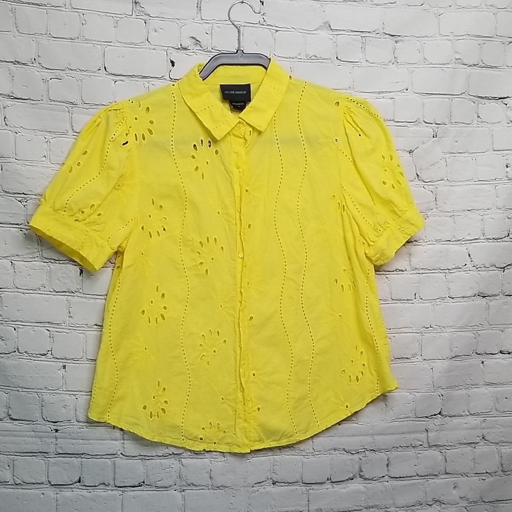 LIV LOS ANGELES Yellow Puff Sleeve Button Blouse Medium